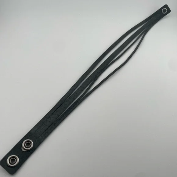 Swarovski Crystal Multi-Strand Wrap Bracelet Black (Swan Logo Snap) - Picture 9 of 11